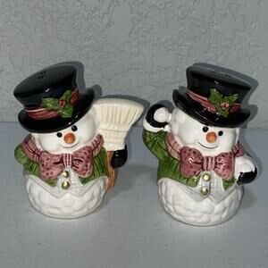 VTG Omnibus Korea OCI Salt And‎ Pepper Shakers Christmas Holiday Snowmen Frosty